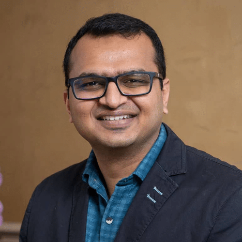 Dr. Viral Patel experienced dentist at Dual Arc Dental San Antonio